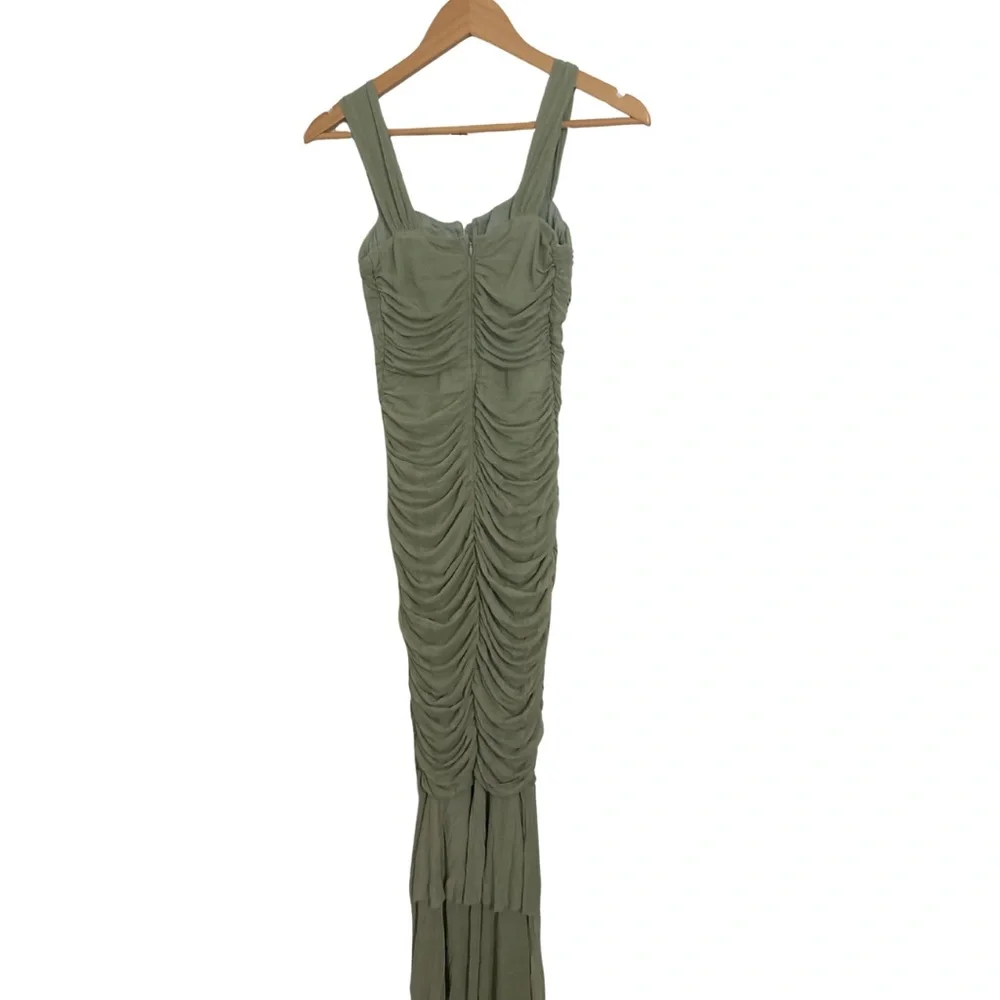 Elegant Green Ruched Maxi Dress - Picture 2 of 5